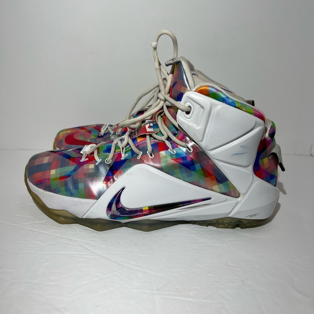 Nike LeBron, 12s EXT prisms finish your breakfast size 10
